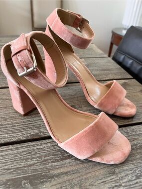 J CREW blush pink velvet heels, size 9.